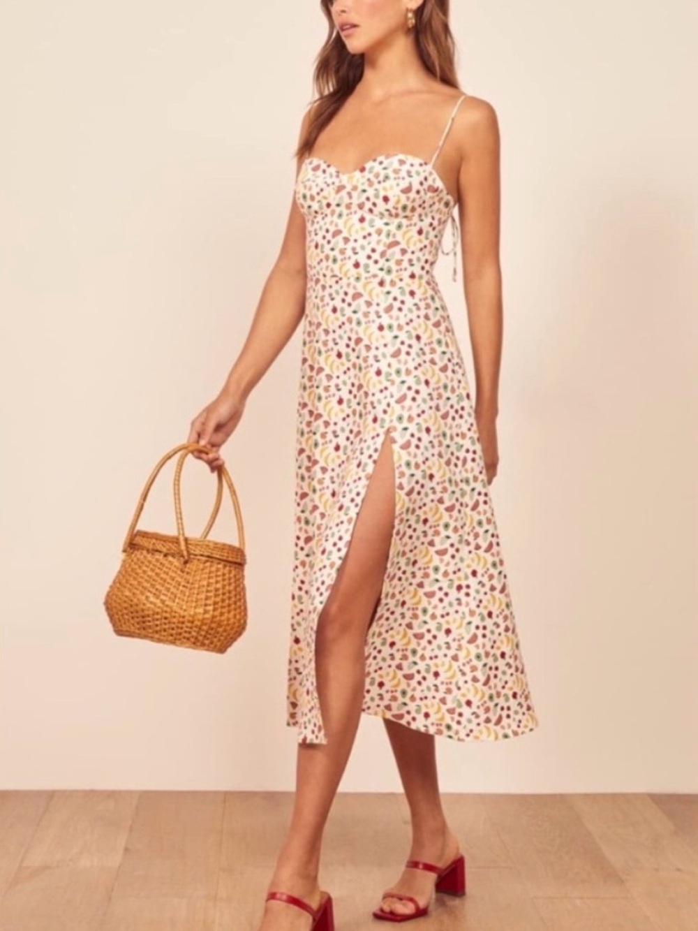 Reformation Nebraska Linen Dress in “Supermarket Sweep” print - Picture 3 of 3